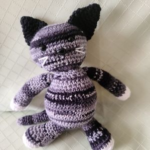 Amigurumi Crochet Stuffed Animals: Gray Cat